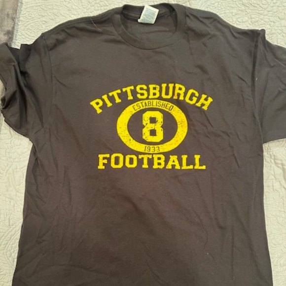 Other - Kenny Pickett No. 8 Blank & Gold T